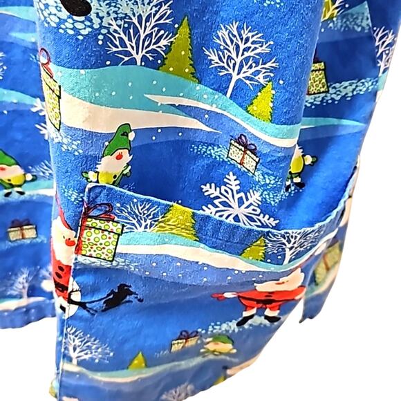 Scrub H.Q. Unisex Christmas V-Neck Short Sleeve Top Santa Elves Gifts Size L - Picture 4 of 11